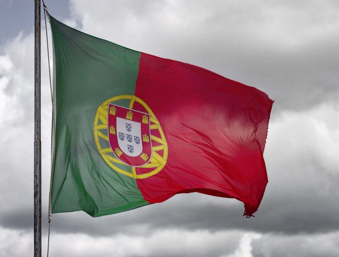 portugal-flag-luis-feliciano-d_v_it9Qqxo-unsplash