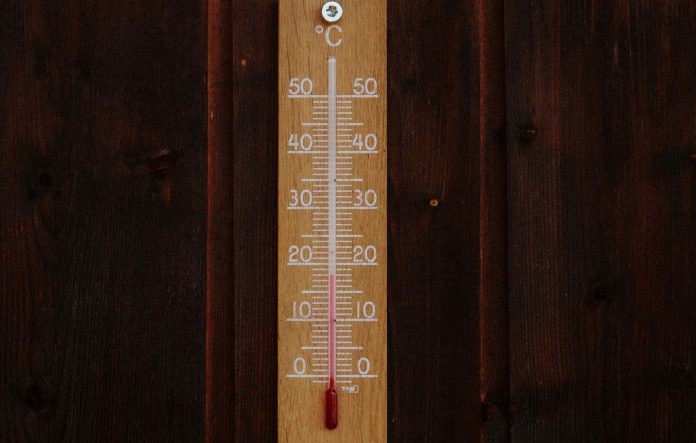 thermometer-bianca-ackermann-gR8QukPoAvQ-unsplash