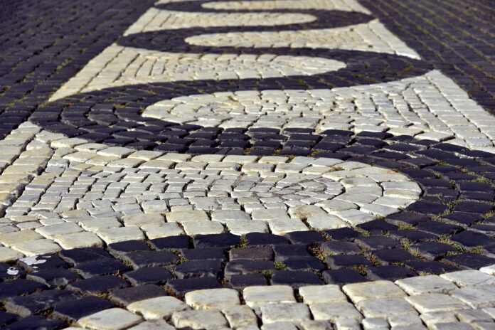 pavement-3698737_1280