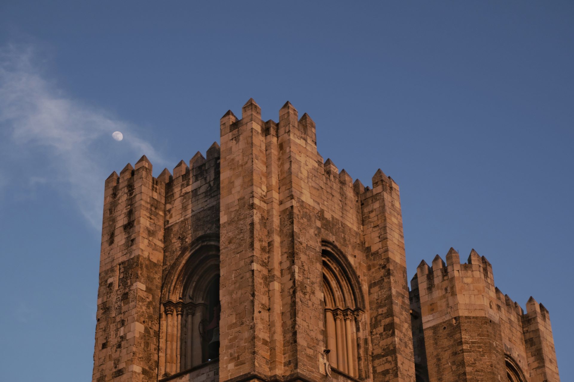 Lisbon Cathedral, a stop on the Tram 28 route